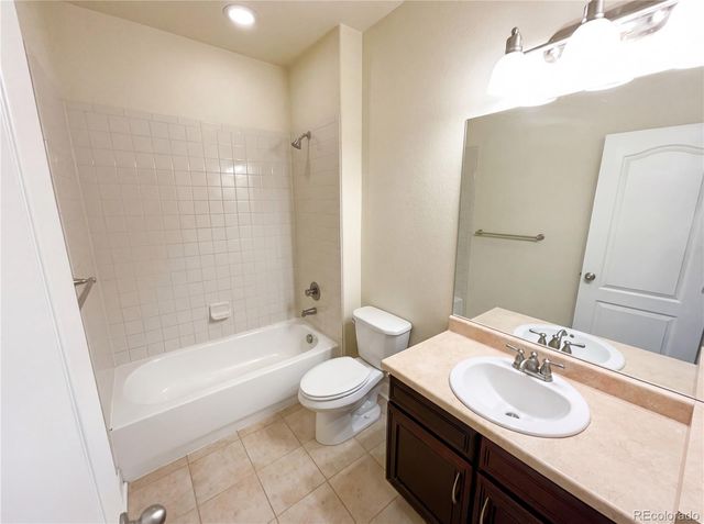 6334 N Ensenada Court, Aurora, CO 80019