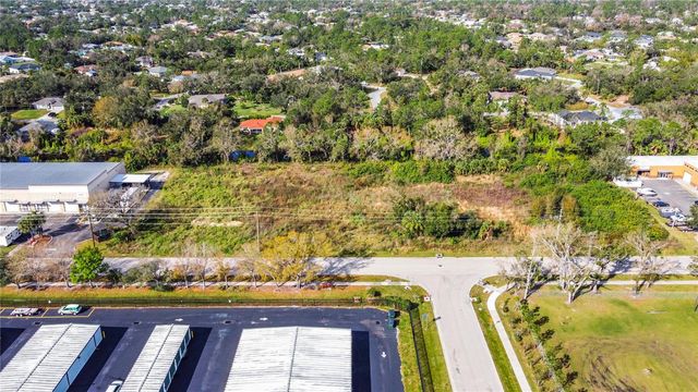 2725 COMMERCE PARKWAY, North Port, FL 34289