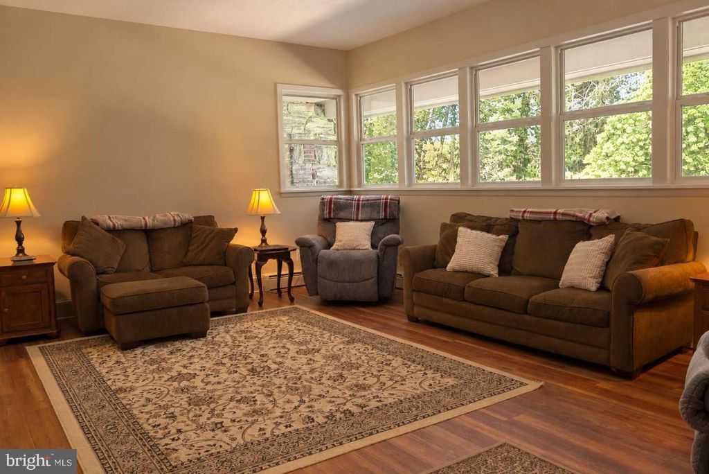 4 FORREST CENTRAL DR, TITUSVILLE, NJ 08560 — photo 5