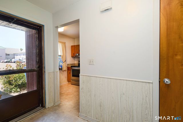 442 Asbury Ridge 442, Shelton, CT 06484