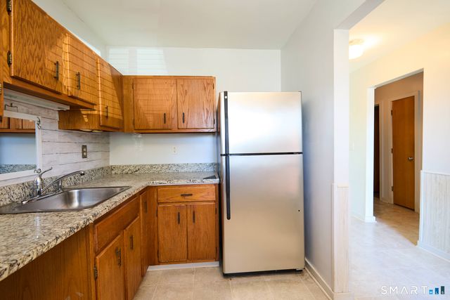442 Asbury Ridge 442, Shelton, CT 06484