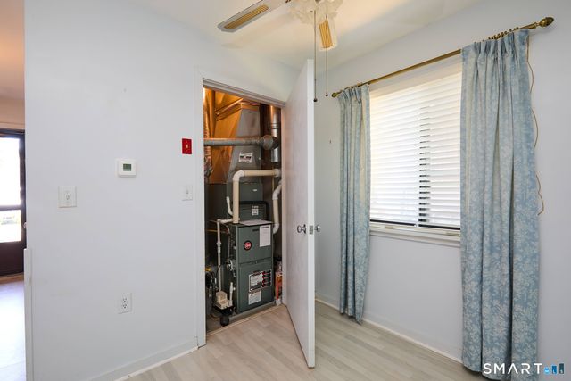 442 Asbury Ridge 442, Shelton, CT 06484