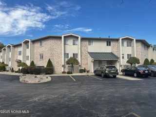 6640 Salisbury Road, D208, Maumee, OH 43537