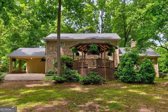 180 Broomsedge Trail, Athens, GA 30605