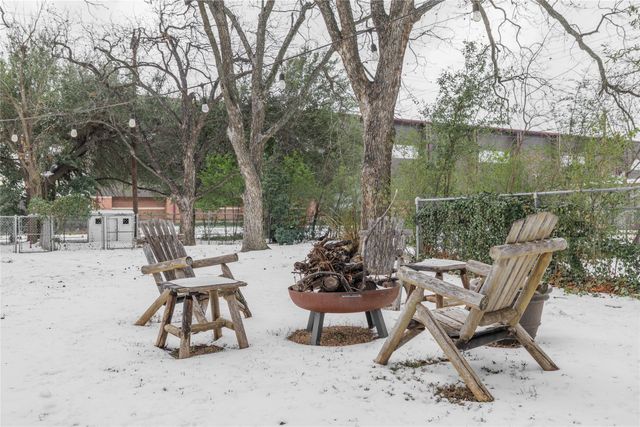 2501 Greenway Drive, Brownwood, TX 76801