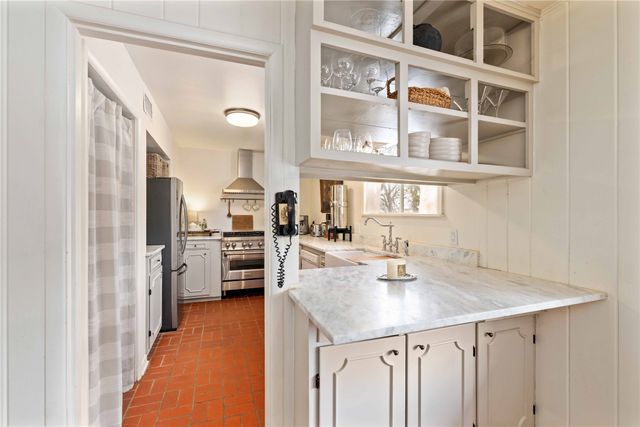 2501 Greenway Drive, Brownwood, TX 76801