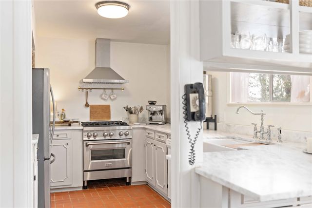 2501 Greenway Drive, Brownwood, TX 76801