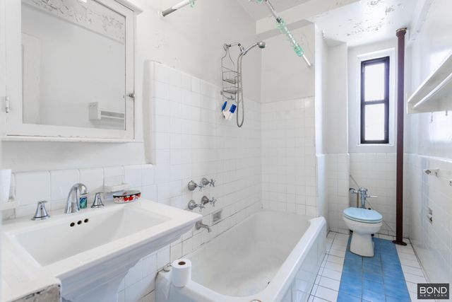 15818 Riverside Dr W Apt 4C, New York City, NY 10032
