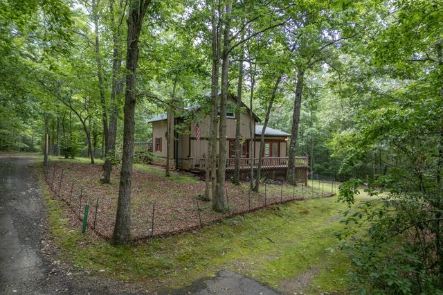 132 Silver Dollar Lane, Young Harris, GA 30582