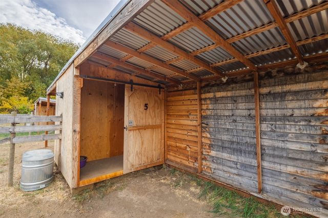 11761 Thorp Highway N, Thorp, WA 98946