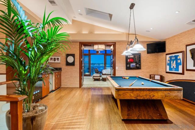 2741 Bayside Walk, San Diego, CA 92109