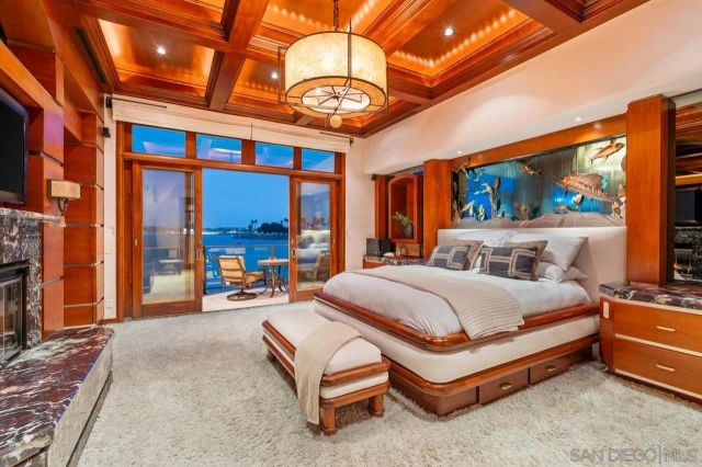 2741 Bayside Walk, San Diego, CA 92109