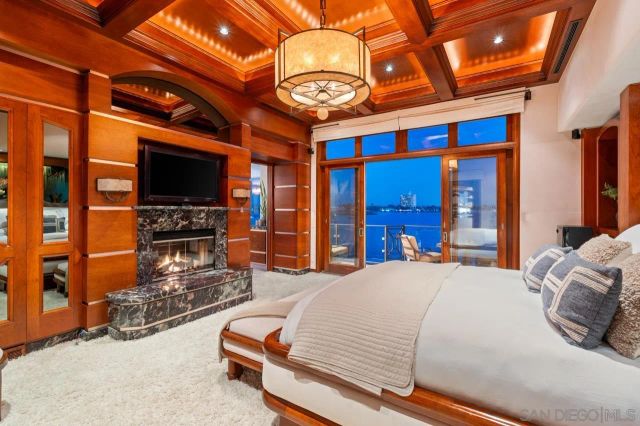 2741 Bayside Walk, San Diego, CA 92109