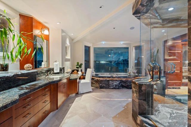 2741 Bayside Walk, San Diego, CA 92109