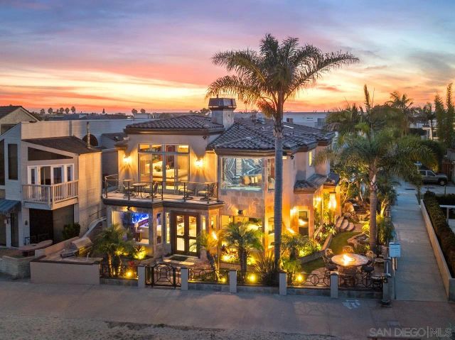 2741 Bayside Walk, San Diego, CA 92109