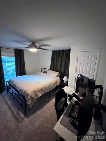 512 S Gray Street, Gastonia, NC 28052