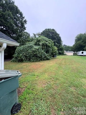 512 S Gray Street, Gastonia, NC 28052