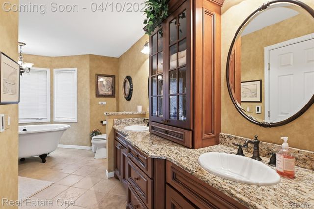 10312 Millwood Drive, Plymouth Charter Township, MI 48170