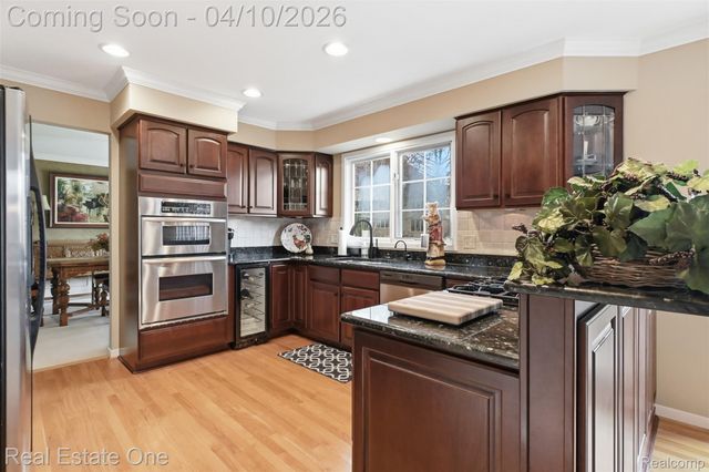 10312 Millwood Drive, Plymouth Charter Township, MI 48170