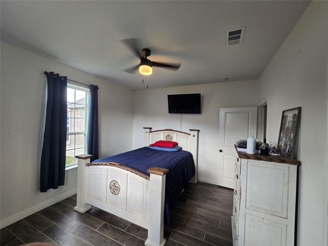 109 Baker Street, Mount Vernon, TX 75457
