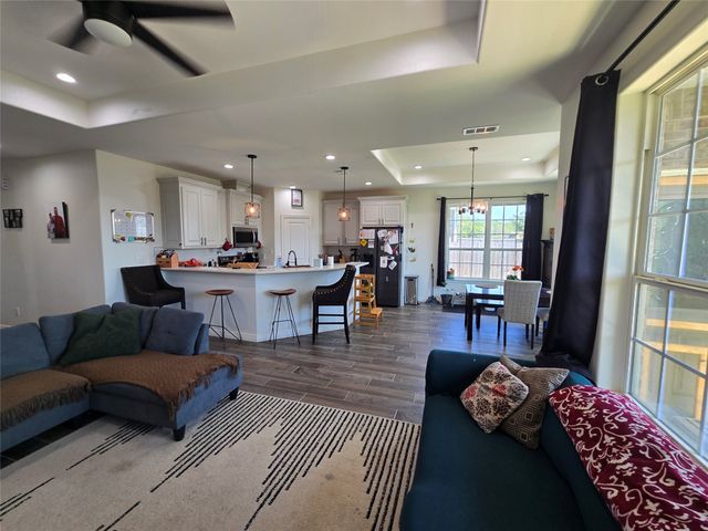 109 Baker Street, Mount Vernon, TX 75457