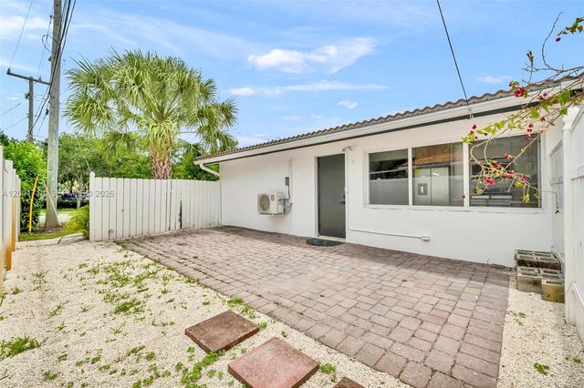1611 NE 50th Ct 3, Fort Lauderdale, FL 33334