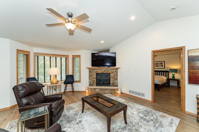 4992 4th Street NW, Rochester, MN 55901