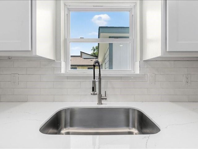 7310 Benwich Circle, Houston, TX 77095