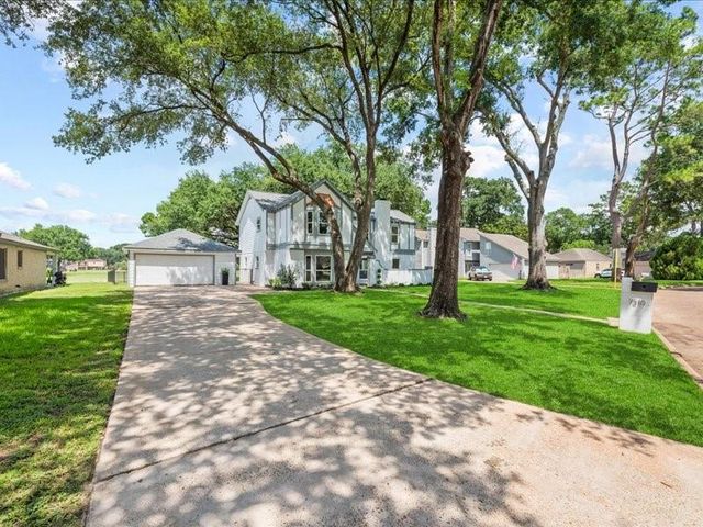 7310 Benwich Circle, Houston, TX 77095