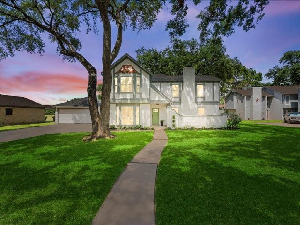 7310 Benwich Circle, Houston, TX 77095