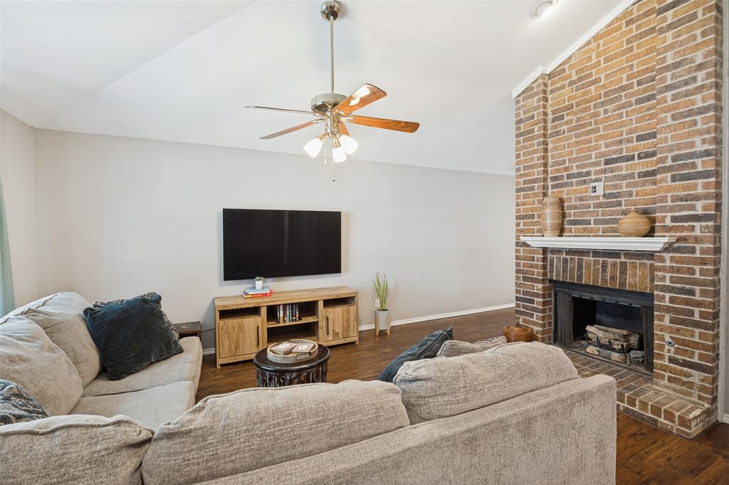 1730 Glencairn Lane, Lewisville, TX 75067 — photo 2