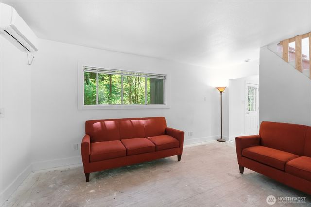 5618 NE Arrowhead Place, Poulsbo, WA 98370