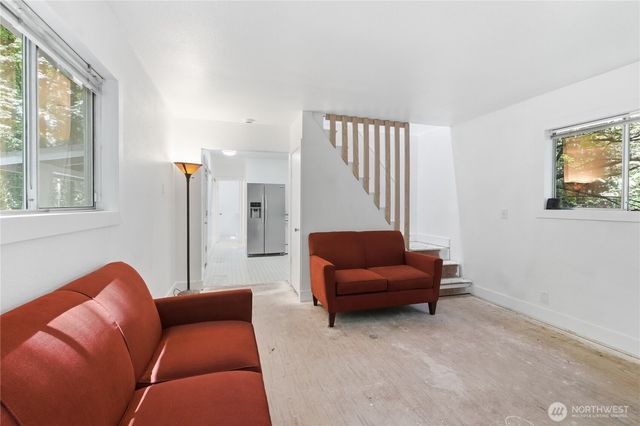 5618 NE Arrowhead Place, Poulsbo, WA 98370