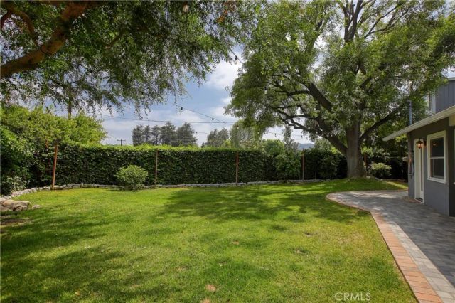 602 Durwood, La Canada Flintridge, CA 91011
