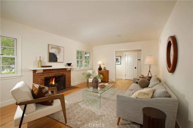 602 Durwood, La Canada Flintridge, CA 91011