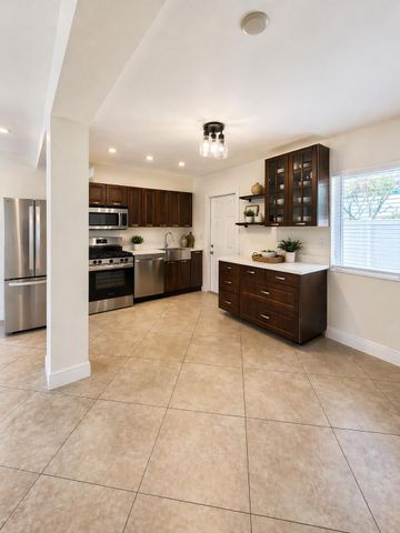 2016-2018 NE 14th Court 2018, Fort Lauderdale, FL 33304