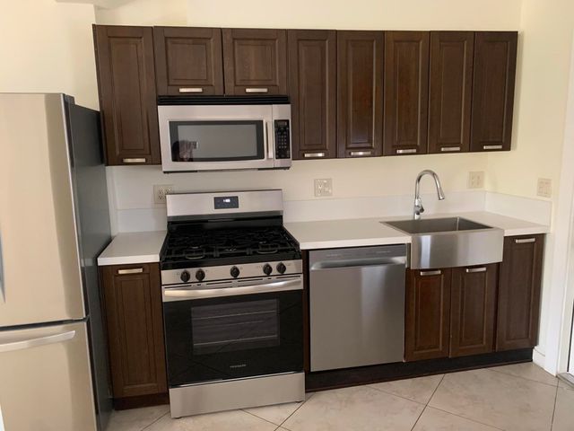 2016-2018 NE 14th Court 2018, Fort Lauderdale, FL 33304