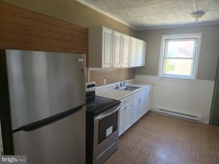 4584 G ST, Philadelphia, PA 19120