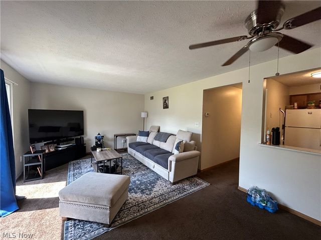 1422 E 264th Street, Euclid, OH 44132