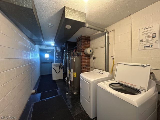 1422 E 264th Street, Euclid, OH 44132