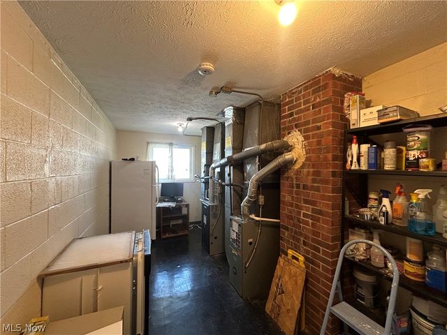 1422 E 264th Street, Euclid, OH 44132