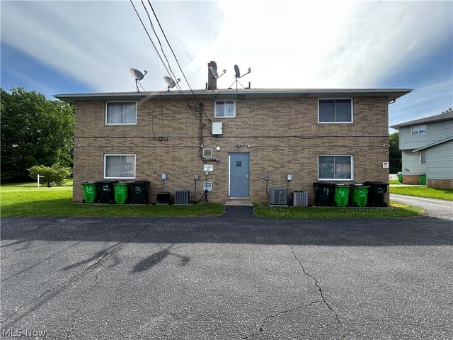 1422 E 264th Street, Euclid, OH 44132