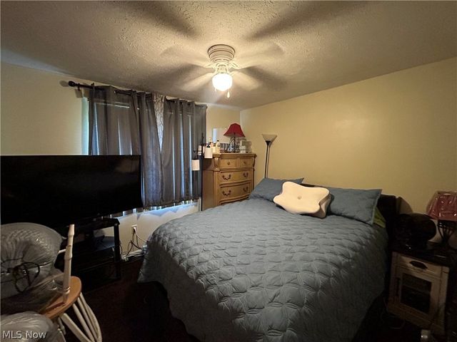 1422 E 264th Street, Euclid, OH 44132