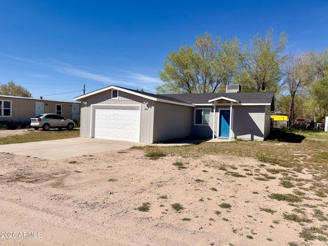 430 W LAKE LOUISE Road, Paulden, AZ 86334