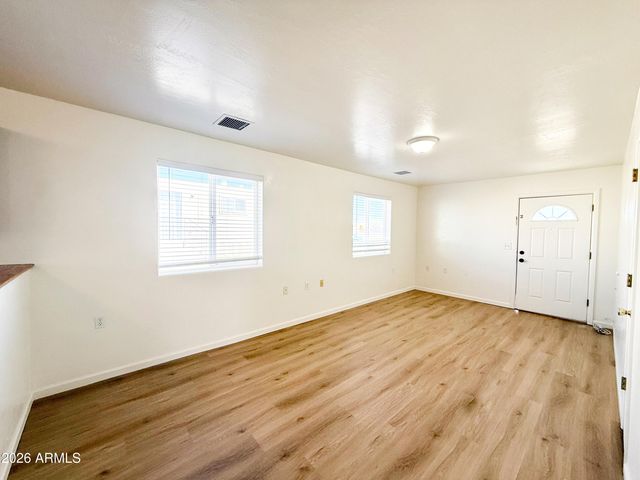 430 W LAKE LOUISE Road, Paulden, AZ 86334