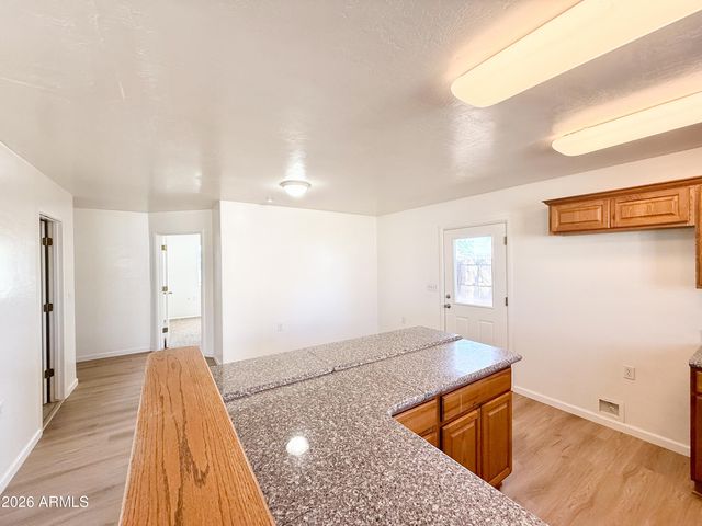 430 W LAKE LOUISE Road, Paulden, AZ 86334