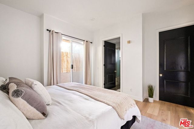 4943 Rosewood Avenue 104, Los Angeles, CA 90004