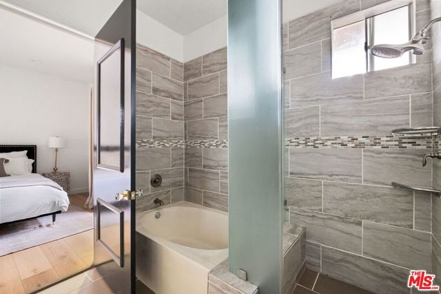 4943 Rosewood Avenue 104, Los Angeles, CA 90004