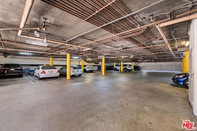 4943 Rosewood Avenue 104, Los Angeles, CA 90004