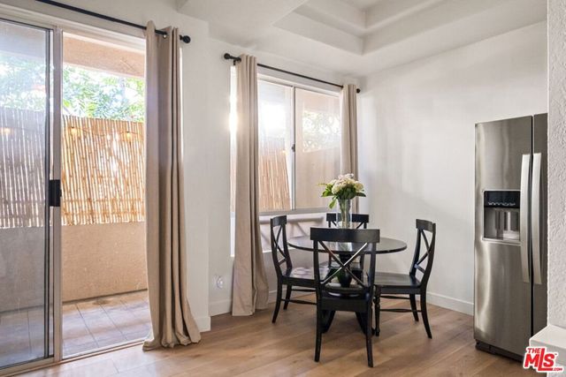 4943 Rosewood Avenue 104, Los Angeles, CA 90004